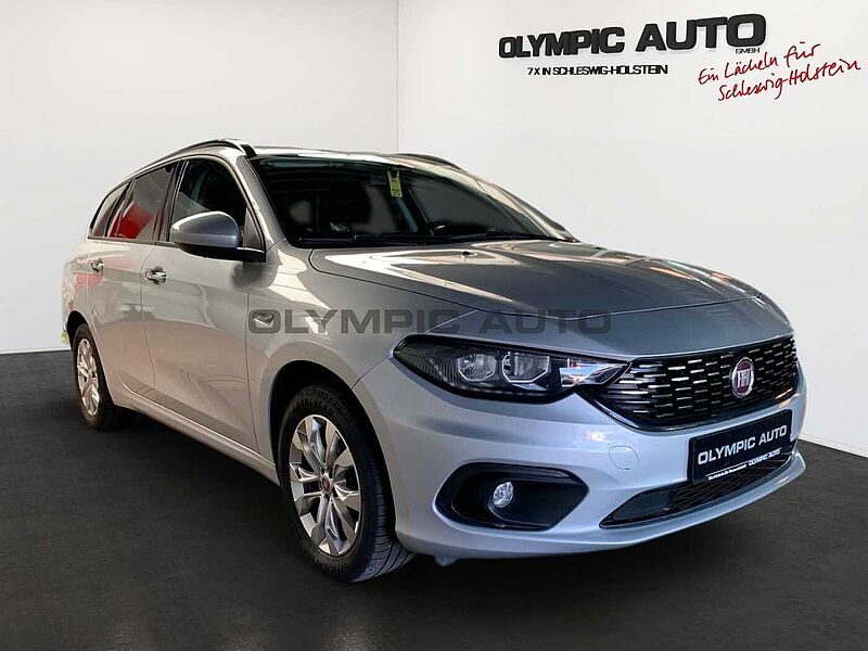 Fiat Tipo Kombi 1.6 Lounge  XENON NAVI KAMERA PDC DAB